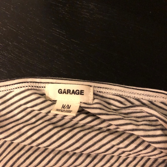 Black/White Stripped Flowy Blouse - Picture 2 of 4